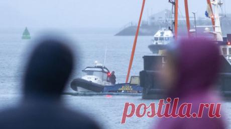 В каюте теплохода в Азовском море нашли тело судового механика. Судовой механик погиб на теплоходе в Азовском море, сообщили в Росморречфлоте. Читать далее