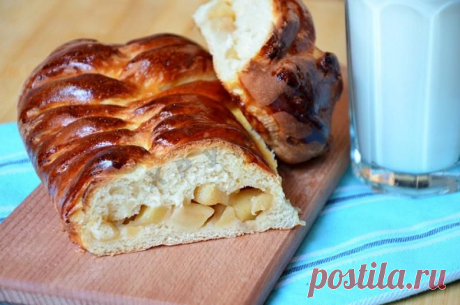 Кулинарный рецепт Дрожжевая коса с яблоками с фото
