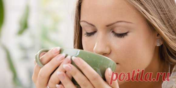 Немного о лишнем на животe и чаях, побеждающих стресс! Вам знакома ситуация, когда делаешь, кажется, тысячу упражнений, правильно питаешься, а жир с живота все не уходит, а иногда даже прибавляется. Все просто – наше психическое и эмоциональное состояние оказывают сильное влияние на появление и накопление жира в самых неподходящих местах. Всю подноготную этого процесса отлично объясняет Сара Готфрид вот здесь и здесь. Если коротко, то в состоянии стресса гормон кортизол (о...