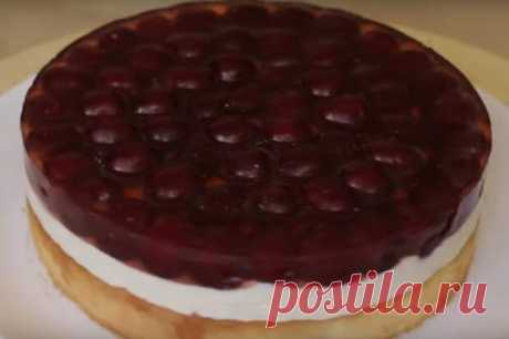 Тирольский пирог с ягодами и заварным кремом - Вкусные рецепты - медиаплатформа МирТесен У этого пирога будет бисквитная основа, сверху заварной крем и ягоды в желе. Вы даже не представляете себе насколько это вкусно! Пирог получается очень нежным и сочным.Ягоды придают ему легкую кислинку и делают десерт более интересным. Приготовить такой пирог можно к чаю или праздничному столу,