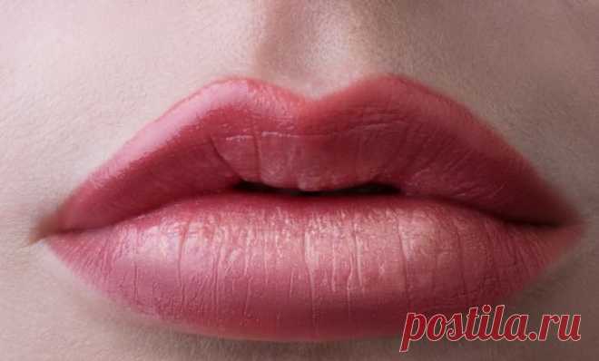 Татуаж губ: фото до и после, отзывы, цена, с растушевкой, акварельная техника, цвета, уход, противопоказания, последствия, рекомендации, плюсы и минусы, виды, корочки, месячные, напыление, видео, герпес, ацикловир, бепантен