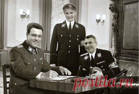 СЕЙЧАС ЗАКАНЧИВАЕТСЯ ПЕРЕМИРИЕ... «ТРОЯНСКАЯ СВИНЬЯ» ?. 
&quot;Обманом был заманен на мирные переговоры с военными и убит выстрелом в спину&quot;.
* 
Всё с Обамой и обманом. Мне даже интересно: кто-нибудь поверил в саму возможность какого-то &quot;перемирия&quot;? 
Украина продана, это всё.