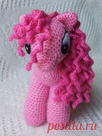 Вяжем пони крючком