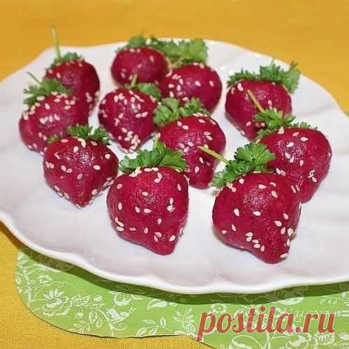 ЗАКУСКА ИЗ СЕЛЁДКИ "КЛУБНИЧКА"