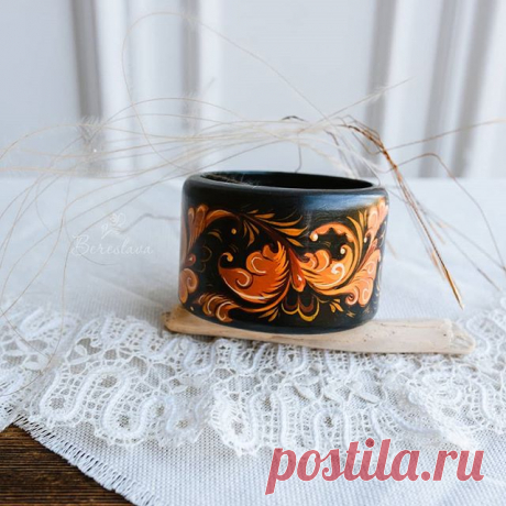 Куда пойти в выходные с семьёй?👨‍👩‍👦‍👦
Ловите свеженькую информацию!📯
В это воскресенье 27 октября в 12:00 состоится первый в Курске славянский фестиваль «Жива»!🎉
.
Давненько я ждала подобного в нашем городе, и чудо свершилось! Душами и ручками добрых людей, многих из которых знаю лично. Приятно осознавать себя частью такого события.
На фестивале хлеба и зрелищ хватит всем🍞. Продукцию местных мастеров можно будет приобрести и попробовать на ярмарке. Словом - образов...