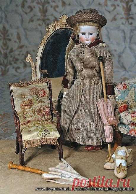 Антикварные куклы ..