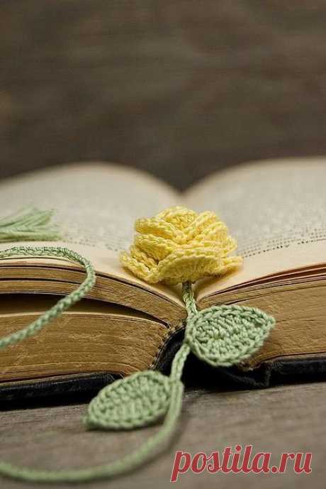 20+ Crochet Bookmark Patterns for Every Skill Level -