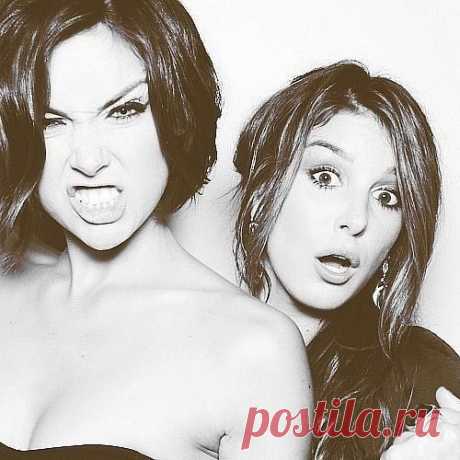 Дружба - это не 538 друзей на сайте, а одна подруга в жизни, которую на фиг не пошлёшь, потому что с ней туда идти придётся, чтоб не волноваться, как она оттуда доберётся!
★ g а р д е р о б ★