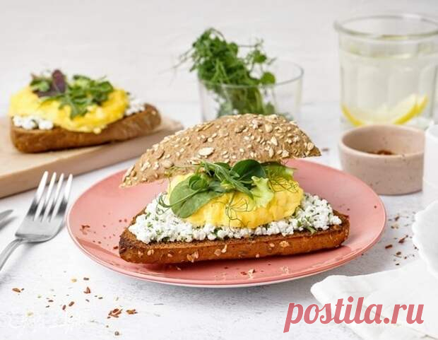 Что приготовить из творога на скорую руку: 8 простых рецептов - Будет вкусно - Медиаплатформа МирТесен У быстрых блюд из творога много плюсов. Организм получит много белка и кальция, вы надолго забудете о голоде, а планы на день вряд ли сильно пострадают. Ведь на приготовление уйдет не больше 30 минут. А некоторые блюда вообще можно доверить кухонным помощникам и параллельно заниматься своими - 18 ноября - 43310548807 - Медиаплатформа МирТесен