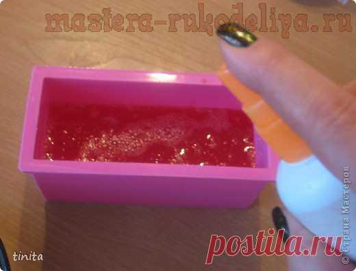 Мастер-класс по мыловарению: Мыло с разводами Земляничное настроение