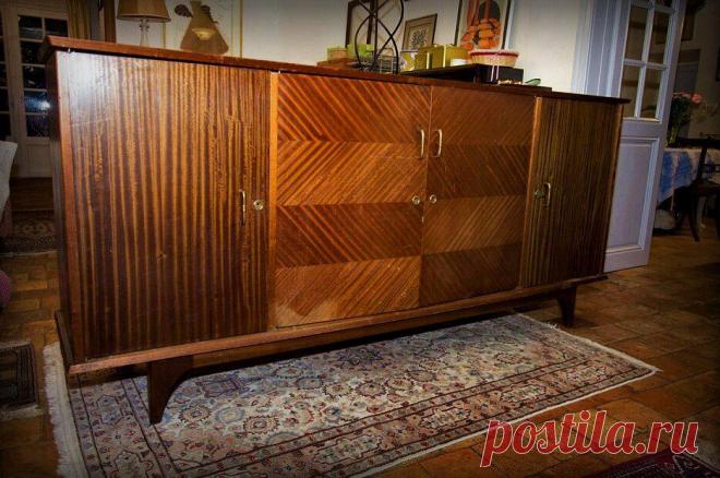 Как из старого буфета сделать мебельный шедевр? Легко и просто! 6 идей для подражания
Старая деревянная мебель — это всегда круто! Даже прослужив много лет, она продолжает доказывать свою крепость, стойкость перед невзгодами и удобство пользования. Ну а то, что её внешний вид со временем ухудшается и выглядит немного несовременно — это не беда. Это дело поправимо! Добрый день, дорогие друзья!...
Читай дальше на сайте. Жми подробнее ➡