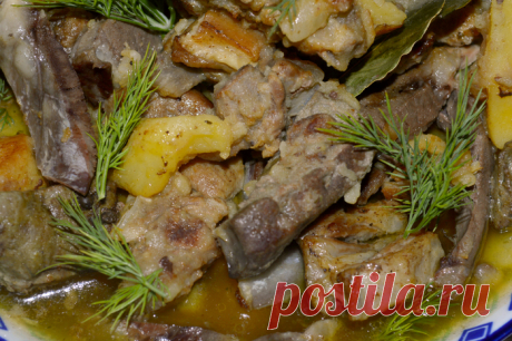 Куурдак ,ковурдак ,куырдак Танцы от плиты и до компа !!








Куырдак в переводе с казахского означает «жарить или зажарка » и название блюда полностью передает весь его смысл.
Содержащее в своем составе субпродукты (сердце, …