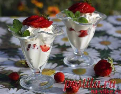 Крем баварский с клубникой