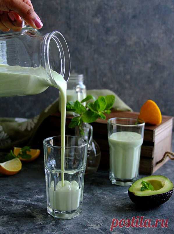 ​Смузи из авокадо — Кулинарная книга - рецепты с фото