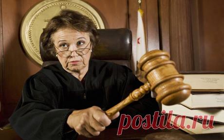 А судьи кто? Работая в судебной системе я очень часто слышала от приходящих граждан о том, что все в суде взяточники поголовно, вплоть до секретаря ...