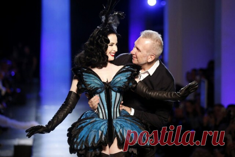Jean-Paul Gaultier — французский модельер, во многом определивший облик высокой моды 1980-х и 1990-х годов, президент собственного модного дома и компании Jean Paul Gaultier S.A. 

В 2007 году Жан-Поль Готье был удостоен премии Fashion Group International за «слом стереотипов и стирание границ моды»

В 1970 г. в 18 лет был принят на работу в дом моды Пьера Кардена. В 1971 г. работал с Жаком Эстерелем.