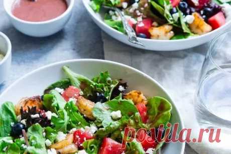 Греческие салатные заправки, превращающие обычный салат в шедевр