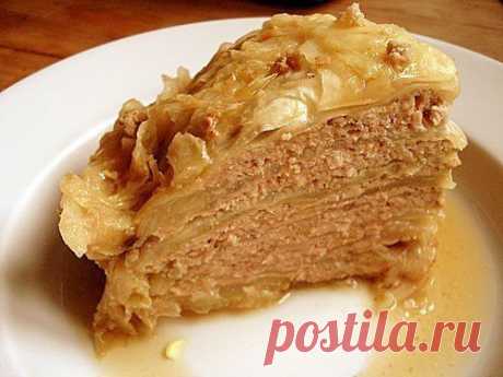 Капустный пирог с мясной начинкой..