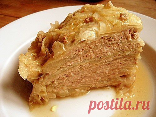 Капустный пирог с мясной начинкой..