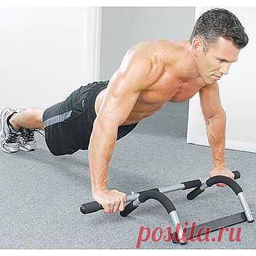 Iron Gym - это многофункциональный тренажер, который можно использовать для подтягивания, отжимания, приседаний, накачивания пресса, тренировки мышц рук и плеч, т.е. для выполнения любых упражнений, необходимых для накачивания верхней части тела.