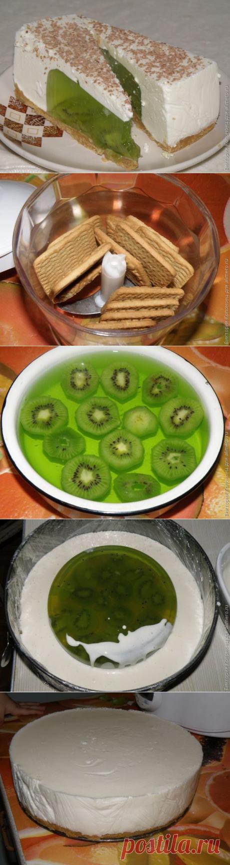 Желейный тортик из киви и сметаны без выпечки.