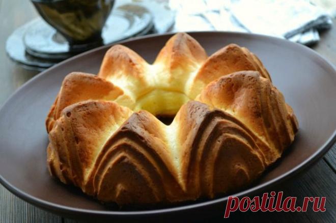 Пирог из плавленых сырков.