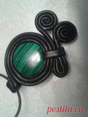 украшения из кожи с натуральными камнями / Прочие виды рукоделия / Другие виды рукоделия