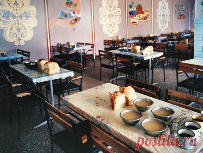 Заводская столовая