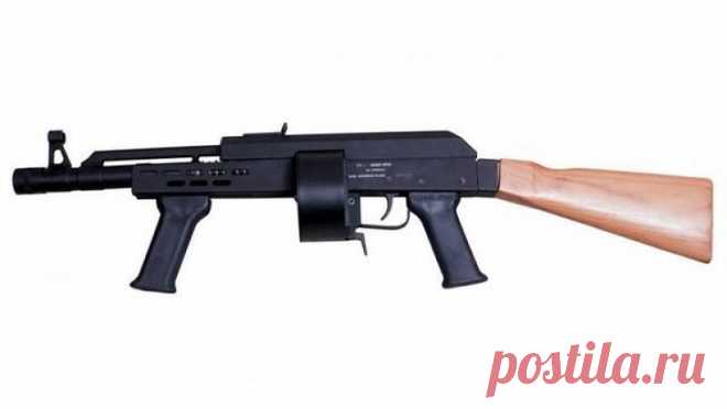 Травматический карабин Keserű HDM (Венгрия) В конце двухтысячных годов на венгерском рынке гражданского оружия появились новые системы самообороны от компании Keserű Művek. Потенциальным покупателям предложили травматические карабины, построенн...