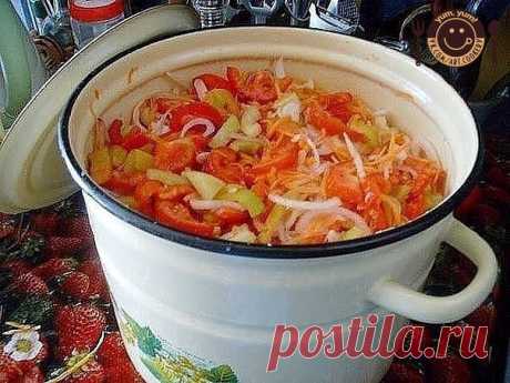 Салат "Остряк". - ВКУСНОТИЩА НЕОБЫКНОВЕННАЯ!!! ОБЯЗАТЕЛЬНО сохраняйте СЕБЕ такое СОКРОВИЩЕ 
Болгарский перец – 1 кг.,
+ зрелые помидоры – 3 кг., 
+ репчатый лук – 1 кг., 
+ морковь – 1 кг., 
Показать полностью…