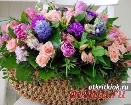 Желаем много, много счастья,Хорошей и большой любви,