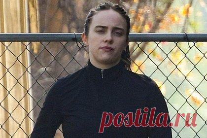 В сети обсудили новые фото Билли Айлиш в облегающей одежде