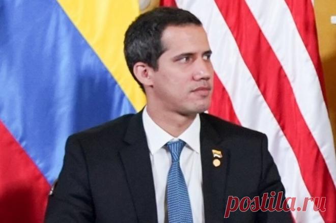 Правоохранители Венесуэлы выдали ордер на арест оппозиционера Хуана Гуайдо. Он на данный момент находится в Соединенных Штатах.
