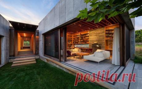 Современный дом из бетонных блоков