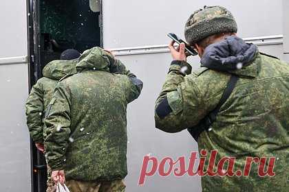«Армия сегодня похожа на партизанский отряд». В Госдуме раскритиковали генералов Минобороны за обмундирование солдат