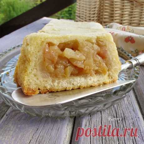 Шарлотка яблочная.