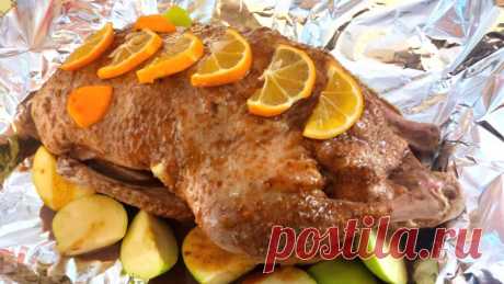 Маринад для сочной новогодней утки, фаршированной яблоками и черносливом / Оффтопик / iXBT Live