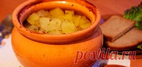 Кабачки в горшочке А вот так можно приготовить вкусное, а главное , низкокалорийное блюдо - кабачки в горшочке. Выпекать кабачки в горшочке до готовности.