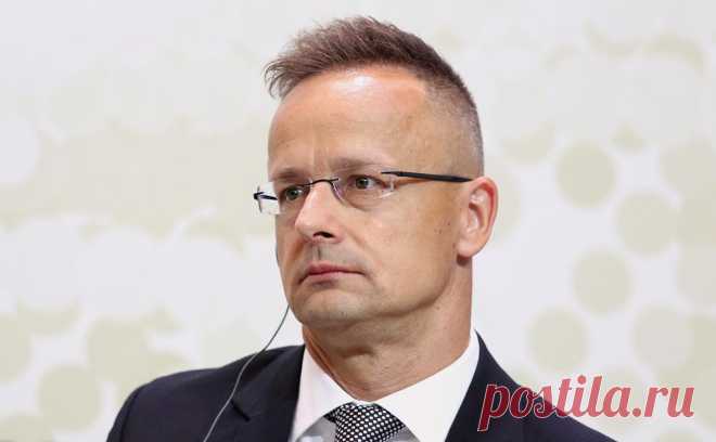 Венгрия ввела санкции против трех украинских военачальников. Будапешт принял меры по запрету на въезд всех украинских военачальников, не дожидаясь европейских ограничений. Это произошло после сообщений о смерти венгра, избитого украинскими офицерами на призывном пункте в Закарпатье