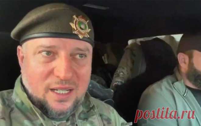 Алаудинов опроверг сообщения о попадании в плен. Замначальника главного военно-политического управления Вооруженных сил России, командир спецназа «Ахмат» генерал-майор Апти Алаудинов опроверг сообщения о том, что он попал в плен.