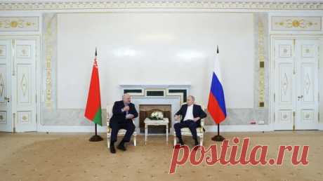 Лукашенко объяснил, почему не приемлет передачи Западной Украины Польше