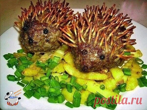 Зразы детям «Весёлые ёжики» 

Ингредиенты:

котлетный фарш + начинка фаршированным яйцом 

Приготовление:

Зразы можно готовить с разными начинками. 
В этом рецепте мы приготовим зразы, начиненные фаршированными яйцами. 
Сварим яйца 