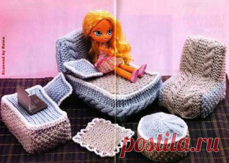 Серо-голубая комната для куклы

ВАМ ПОТРЕБУЕТСЯ:
пряжа Baby (25% шерсть, 75% акрил, 130 м/50 г) - остатки голубого, серого и белого цветов
спицы №2
Показать полностью…