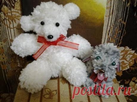 How to make a Pom Pom and a teddy bear out of Pom Pom - YouTube