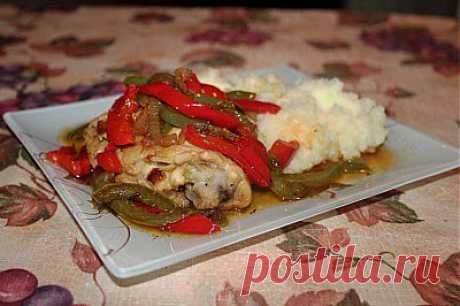 Жареная курица в пипераде от Джулии Чайлд.