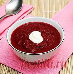 Низкокалорийный суп-пюре из свеклы.