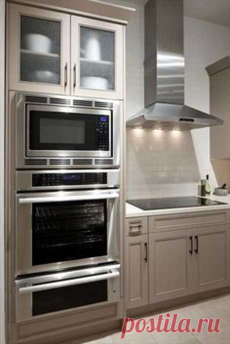 love the oven and microwave placement!  Triple-Threat Wall…