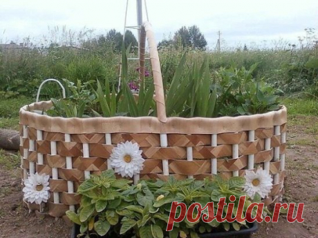 Интересная идея. Корзина из старого линолеума