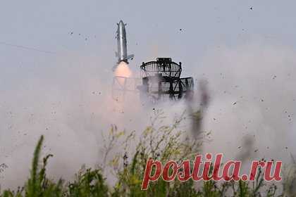 На Украине повредили объект социальной инфраструктуры. В украинском городе Черкассы в результате работы средств противовоздушной обороны (ПВО) поврежден объект социальной инфраструктуры. Об этом заявил глава Черкасской областной военной администрации Игорь Табурец. «Имеем падение обломков в центральной части города», — рассказал он.