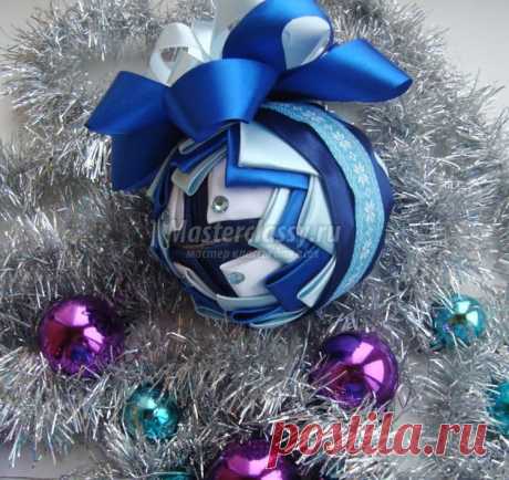 Новогодний синий шар из лент своими руками. Мастер-класс с пошаговыми фото